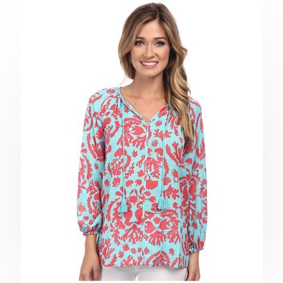 Lilly Pulitzer Don’t be shellfish etta top size small - Picture 1 of 10